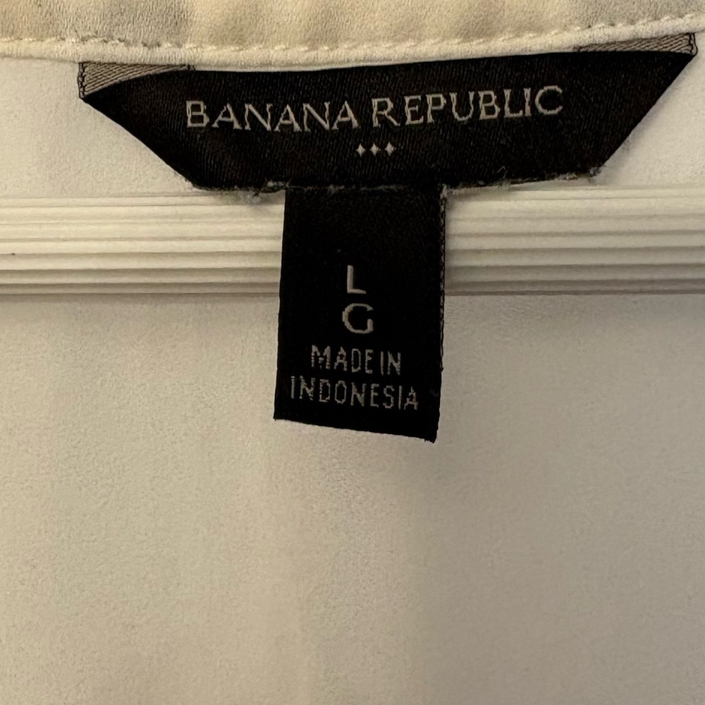 Banana Republic White Short Sleeve Blouse Size Large - Picture 6 of 11